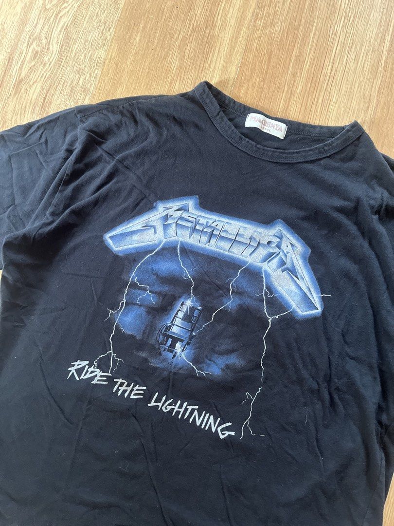 Metallica Ride the Lightning Tee Tshirt (Category: Tshirts & Polo Shirts ) located in Davao. Submitted by ren_777 (Listing ID 1462329869, Image 2). Description: Metallica Ride the Lightning Tee Tshirt 27x23 Dvo loc.