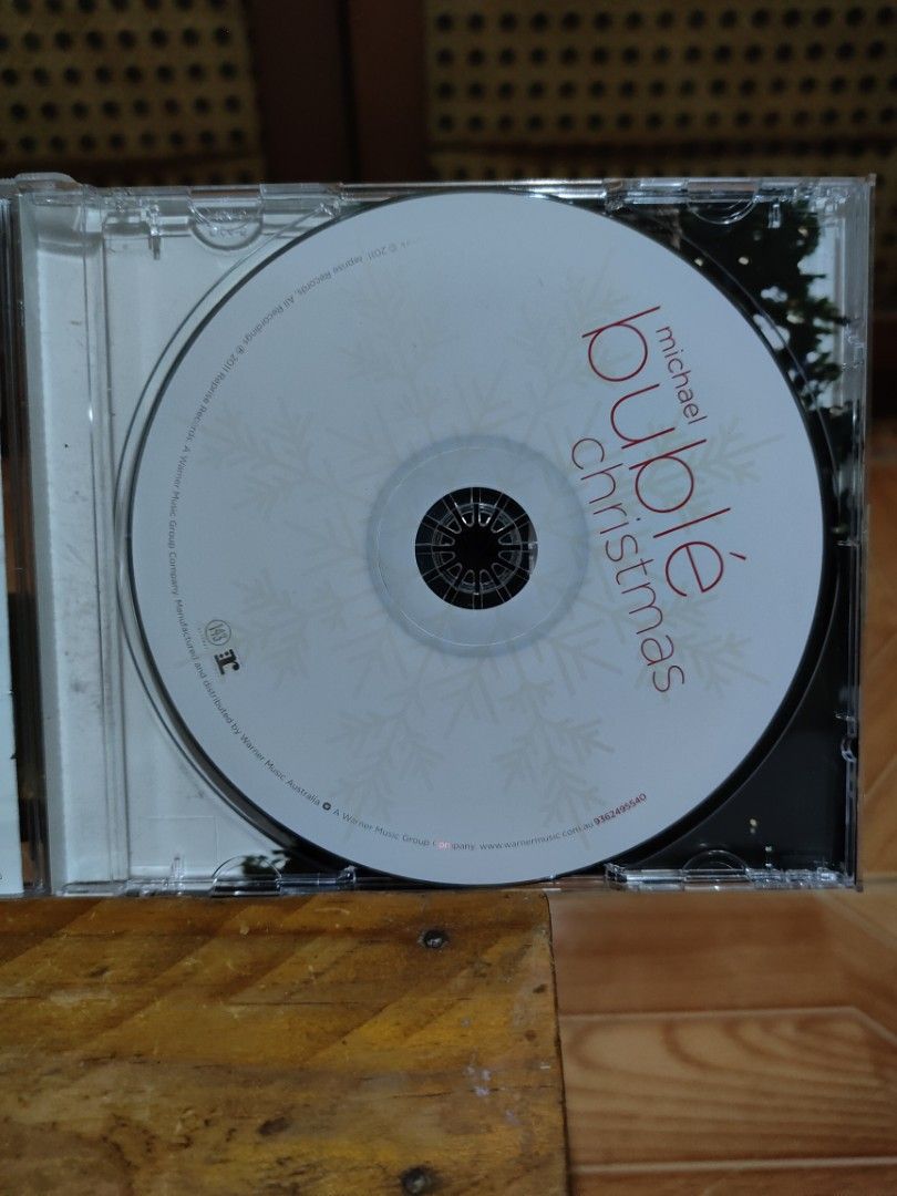 Michael Bublé - Christmas (CD 2011) (Category: CDs & DVDs) located in Paranaque City. Submitted by jc.vibes (Listing ID 1462394936, Image 3). Description: nm to m.