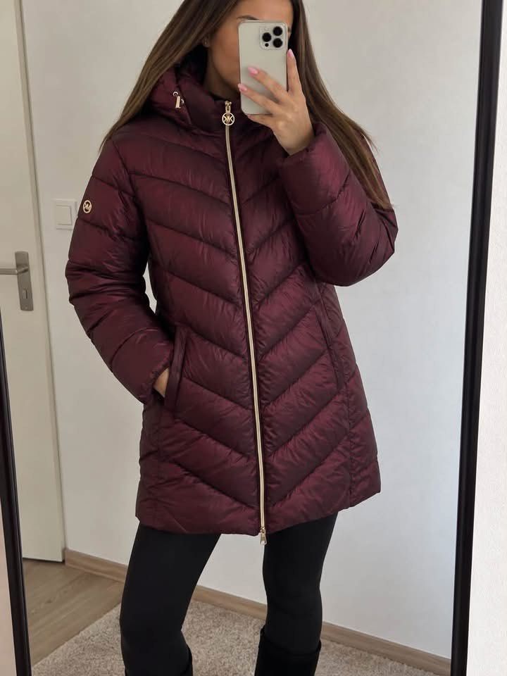 MICHAEL KORS - Down Over coat Jacket (Category: Coats, Jackets and Outerwear) located in Cavite. Submitted by hand.picked (Listing ID 1462364794, Image 1). Description: MICHAEL KORS - Down Over coat Jacket Pockable Hood Size: Medium Dimension: 21” Width / 33.5” Length Condition: Like New.