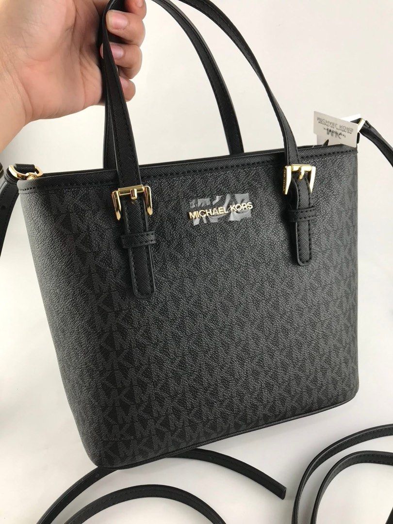 Michael Kors Jetset XS Tote (Category: Cross-body Bags) located in Binan City. Submitted by pinkykeenshop (Listing ID 1462438107, Image 1). Description: .