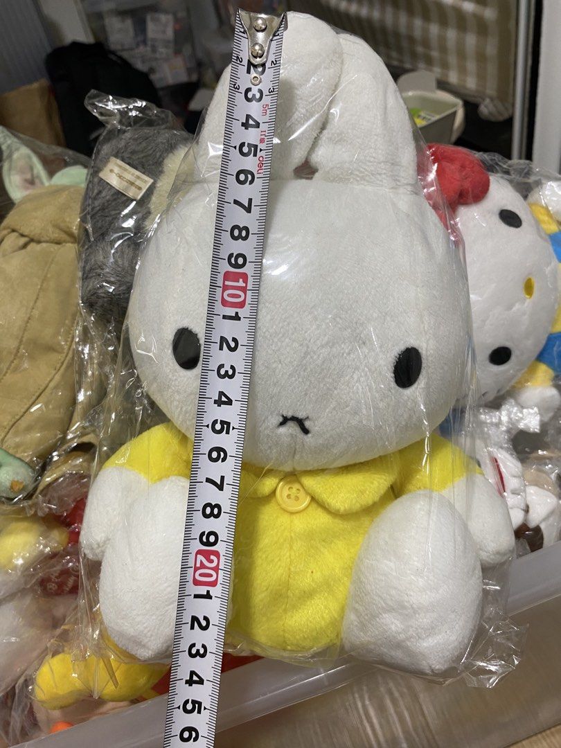 Miffy Vintage Yellow Plushy (Category: Plushies & Soft Toys) located in Pasig City. Submitted by fantasticnooks (Listing ID 1462411081, Image 3). Description: Faded etiketa. 📌 PLEASE READ BEFORE BUYING (PLUSHIES) Posted item/s are pre-loved plush toys. Minor signs of use such as dust, fabric wear, light discoloration, loose stitches, stains, faded tags, or pen markings may be present. Plush condition varies, so please manage expectations. 🧸🔍 W