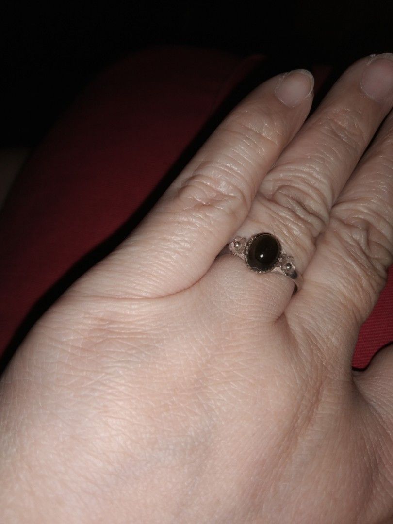 Minex crystal silver 925 ring size 8 (Category: Rings) located in Quezon City. Submitted by eidorableshop (Listing ID 1462272455, Image 2). Description: .