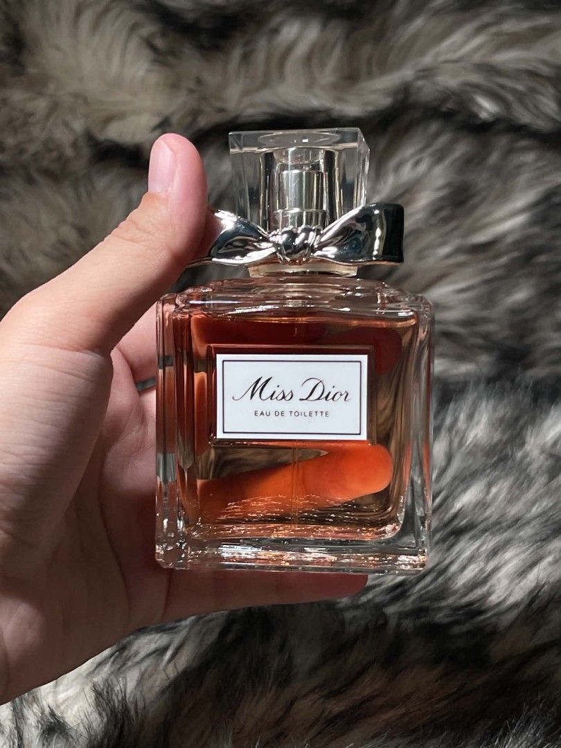 Miss Dior Edt 100ml (Category: Fragrance & Deodorants) located in Manila. Submitted by the_realmgrace (Listing ID 1462410883, Image 3). Description: Original Demo bottle from the USA with TR box .