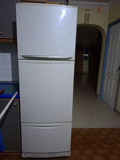 (Category: ) located in . Submitted by lelong_central (Listing ID 1462281165, Image 1). Description: .