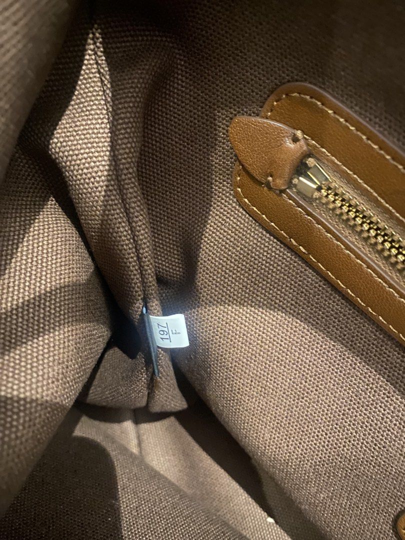 Miu Miu Ivy Tote (Category: Tote Bags) located in Manila. Submitted by luv4luxxe (Listing ID 1462423242, Image 3). Description: - Miu Miu Ivy in Patchwork leather - Canvas Lining - Complete with Box Price Negotiable All Sales Are Final.