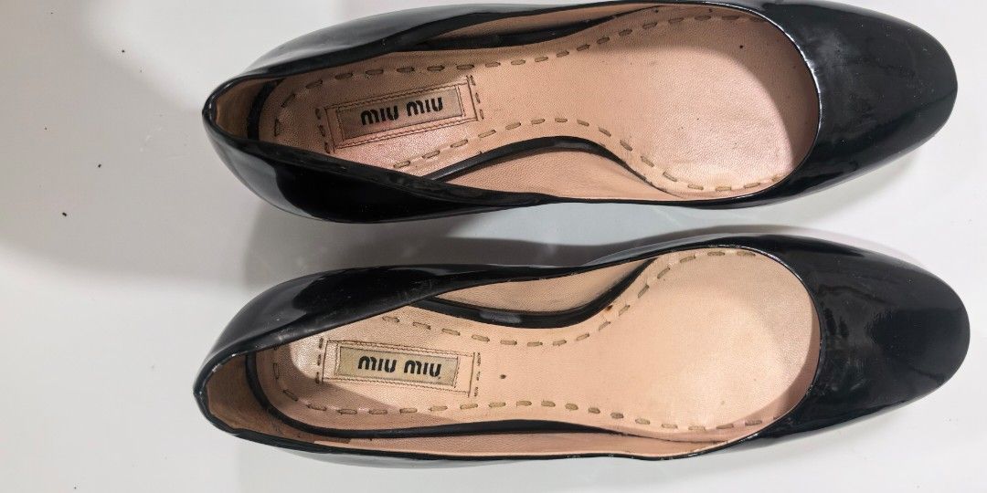 MIU MIU patent leather size 38 (Category: Heels) located in Tuguegarao City. Submitted by zenphoenix-7ad615 (Listing ID 1462268591, Image 2). Description: Authentic MIU MIU patent leather heels with crystal Flaw sa heels please see pictures.