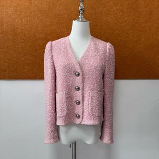 （分類：）位於 。 由 lion_resells 提交（商品編號 1462315366，圖片 1）。簡介： 。