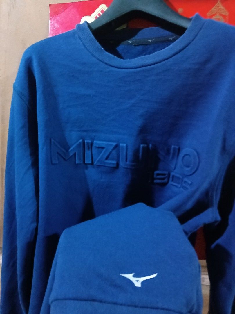 Mizuno hoodie (Category: Community) located in Tanauan. Submitted by tyrone4 (Listing ID 1462320712, Image 3). Description: Mizuno Corporation (founded in 1906 in Osaka, Japan, by Rihachi Mizuno) size 22"*28".