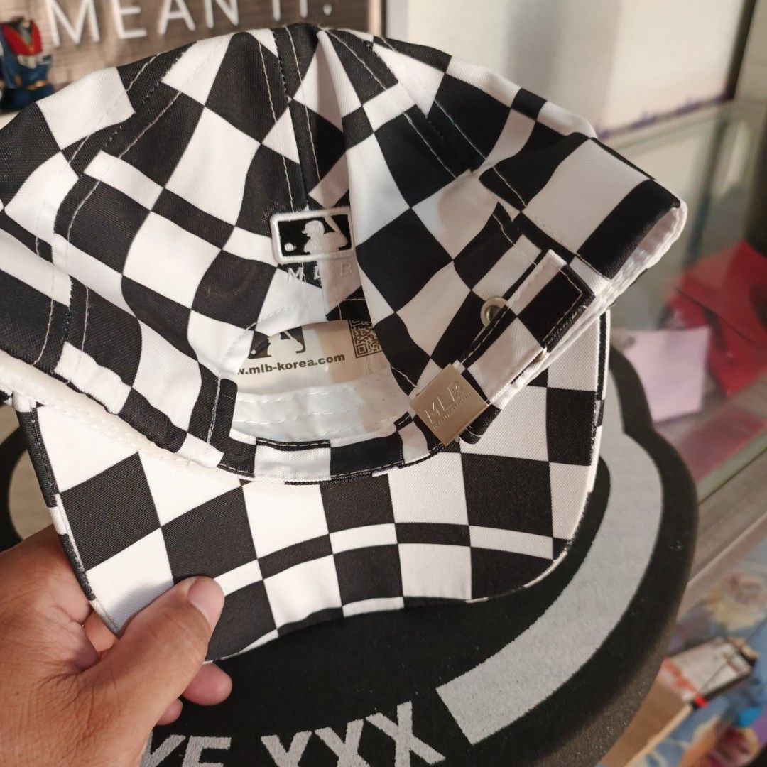 MLB korea Boston (Category: Caps & Hats) located in Batangas. Submitted by D.CAP (Listing ID 1462361743, Image 3). Description: For Sale:⬇️ 🧢 MLB korea Boston 📐 Checkered adult Osfm adjustable 🅿️ 350.00 + SF 📦 New / Original 📌 Batangas city Location 📦 Ship Nationwide (J&T D2D/LBC SFcop) 📩 DM for speed Transaction 🧾 NO cod❌ / Payment First✅ 📋 Nasa page na po ang mga Proof of Transaction, Kindly See&Read. ⚡When the life get Rough, Get Cap⚡