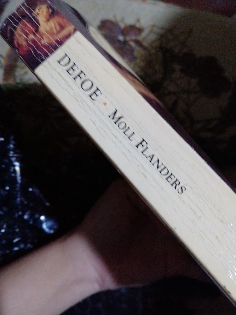 Moll Flanders by Daniel Defoe Penguin Popular Classics (Category: Storybooks) located in San Fernando. Submitted by kimaijoo (Listing ID 1462356633, Image 3). Description: - Complete and unabridged edition of Moll Flanders - By Daniel Defoe - Penguin Popular Classics series - Story of an 18th-century London woman's journey through survival, marriage, and prison.