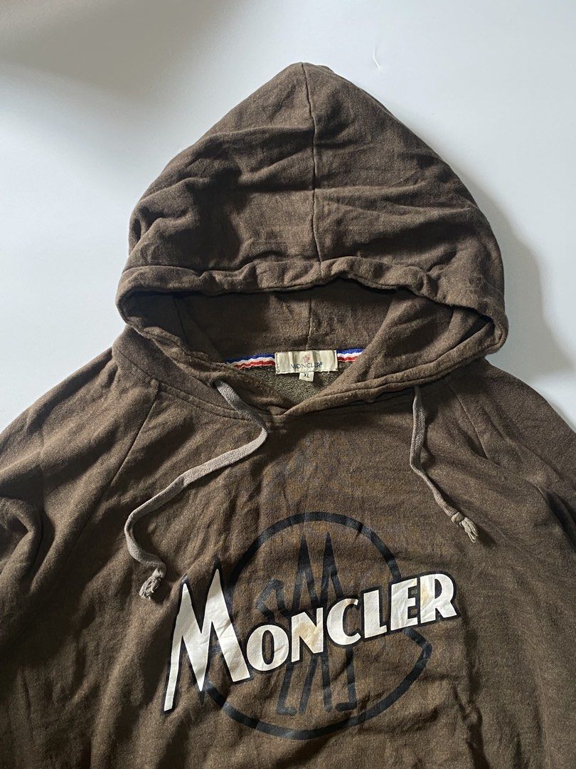 Moncler Choco Brown Hoodie (Category: Coats, Jackets and Outerwear) located in Manila. Submitted by finofindthisart (Listing ID 1462354190, Image 3). Description: Length 27 Width 25 Measured it by inches P850 Issue: N/A This is a pre-loved/thrifted items and may show minor signs of issue due to its vintage nature. Kindly manage expectations. No refunds or exchanges will be accepted. 📍Pasay City DM for inquiries..