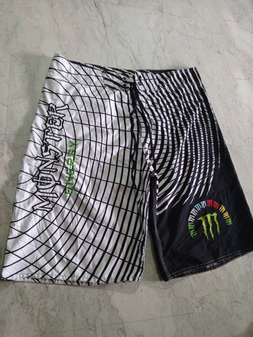 Monster energy Board short (Category: Swim Trunks & Board Shorts) located in Manila. Submitted by calmstar-c79f75 (Listing ID 1462349094, Image 2). Description: As new pa Po NASA picture napo Yung dimes.