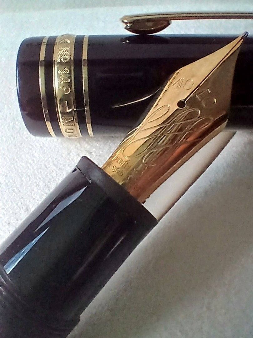 Montblanc 149 Calligraphy (Category: Luxury Accessories) located in Manila. Submitted by bennyald (Listing ID 1462332070, Image 1). Description: Montblanc 149 Calligraphy Flexible nib special edition Very rare limited release. Soft flex 18K gold nib for calligraphy. Good as new, never inked..