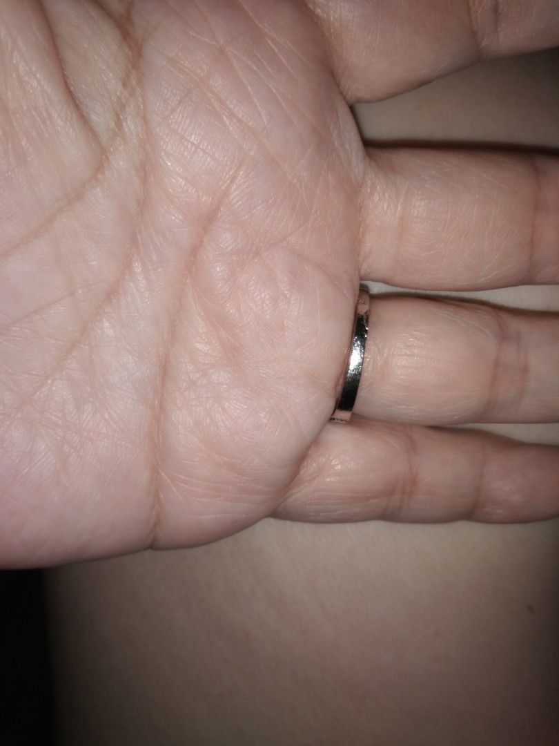 Moonstone ring size 8 non tarnish (Category: Rings) located in Quezon City. Submitted by eidorableshop (Listing ID 1462263837, Image 3). Description: .