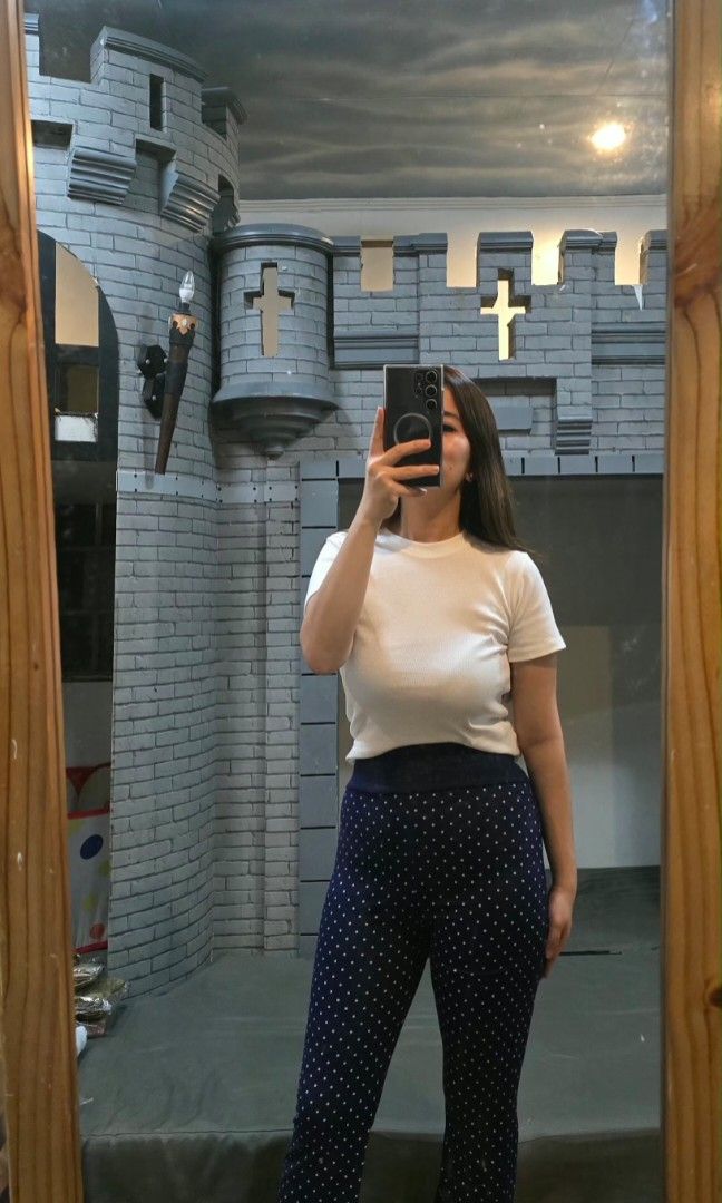 Navy Blue Polka Flare Leggings (Category: Other Bottoms) located in Manila. Submitted by kayencee_27 (Listing ID 1462415813, Image 2). Description: Brand new Polka Leggings With clear plastic Cotton spandex Garterized waist - 26"-32" Length - 42.