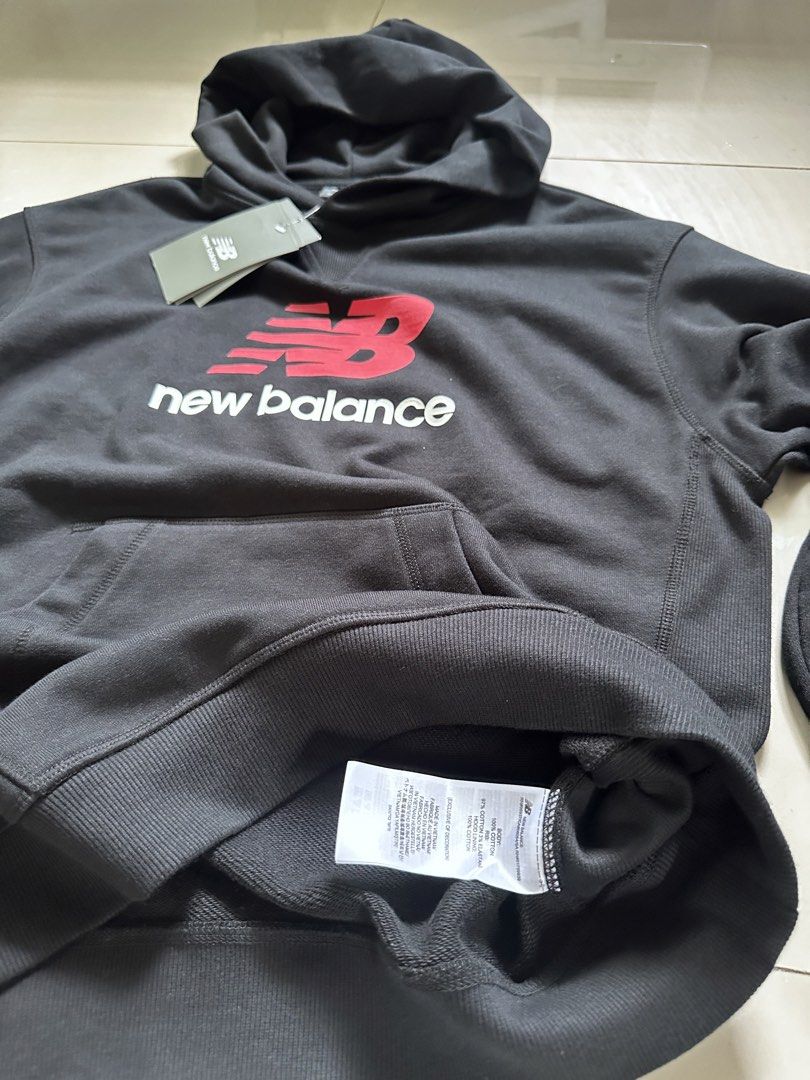 New balance hoodie jacket (Category: Hoodies) located in Manila. Submitted by nilodanzcuadra (Listing ID 1462345778, Image 3). Description: Size medium on tag (fit L) Heavy cotton, makapal Brand new SRP: 5,995 Sale: 2,500 Loc: north caloocan.