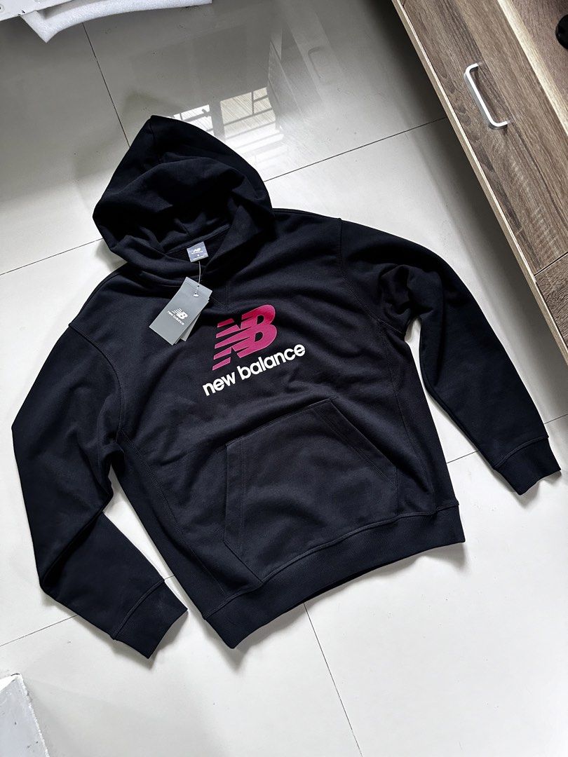 New balance hoodie jacket (Category: Hoodies) located in Manila. Submitted by nilodanzcuadra (Listing ID 1462345778, Image 1). Description: Size medium on tag (fit L) Heavy cotton, makapal Brand new SRP: 5,995 Sale: 2,500 Loc: north caloocan.