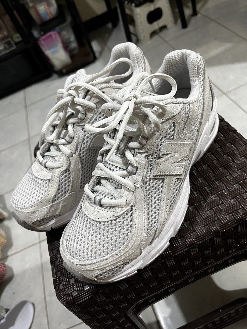 New Balance shoes 740 (Category: Casual Shoes) located in Quezon City. Submitted by dazzelkashh (Listing ID 1462316597, Image 1). Description: Euro : 37 Uk : 4 Us w : 6 Cm: 22.5.