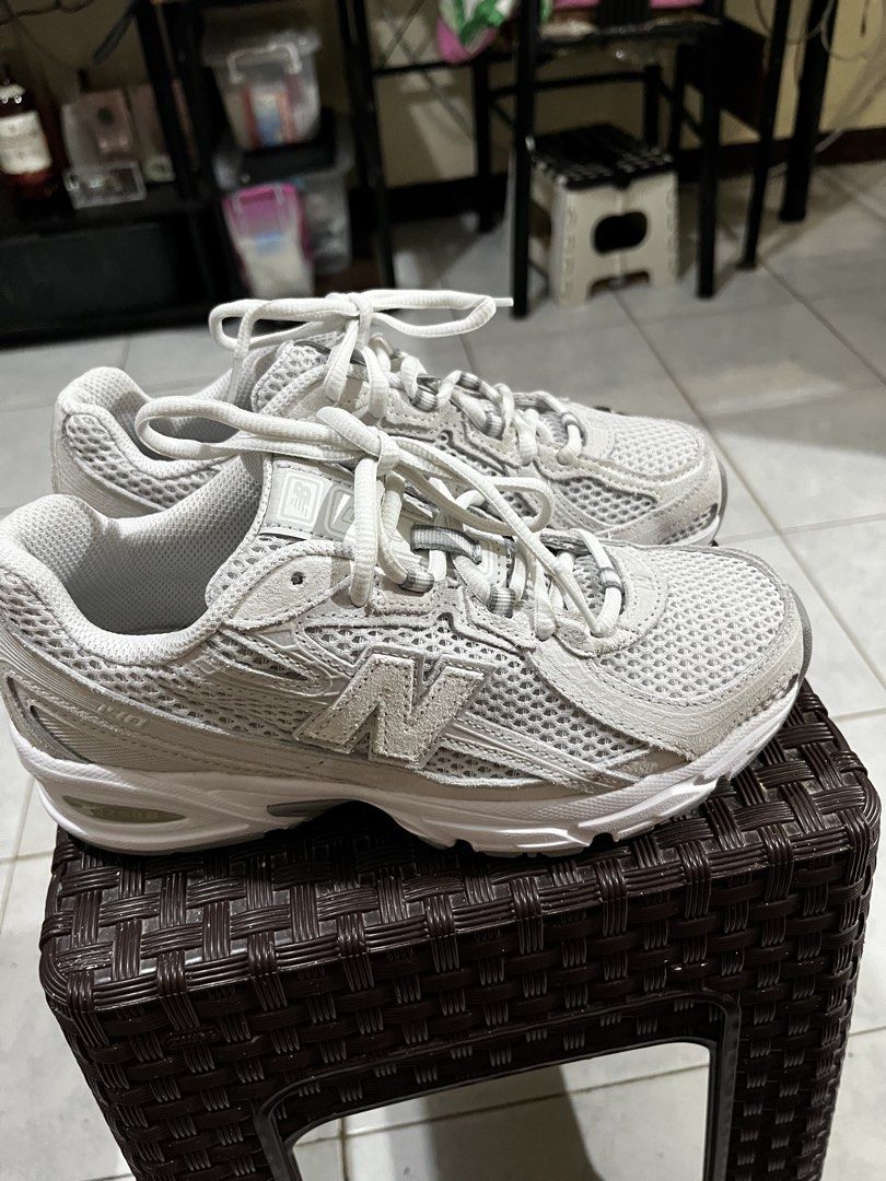 New Balance shoes 740 (Category: Casual Shoes) located in Quezon City. Submitted by dazzelkashh (Listing ID 1462316597, Image 2). Description: Euro : 37 Uk : 4 Us w : 6 Cm: 22.5.