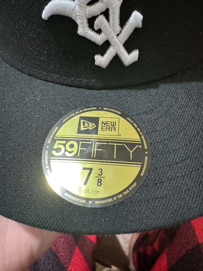 new era sox cap🧢 (Category: Caps & Hats) located in Manila. Submitted by aevron (Listing ID 1462376810, Image 2). Description: Fs:Authentic new era sox close cap🧢 size:7 3/8 j&t/lalamove🚚 manila location📍.