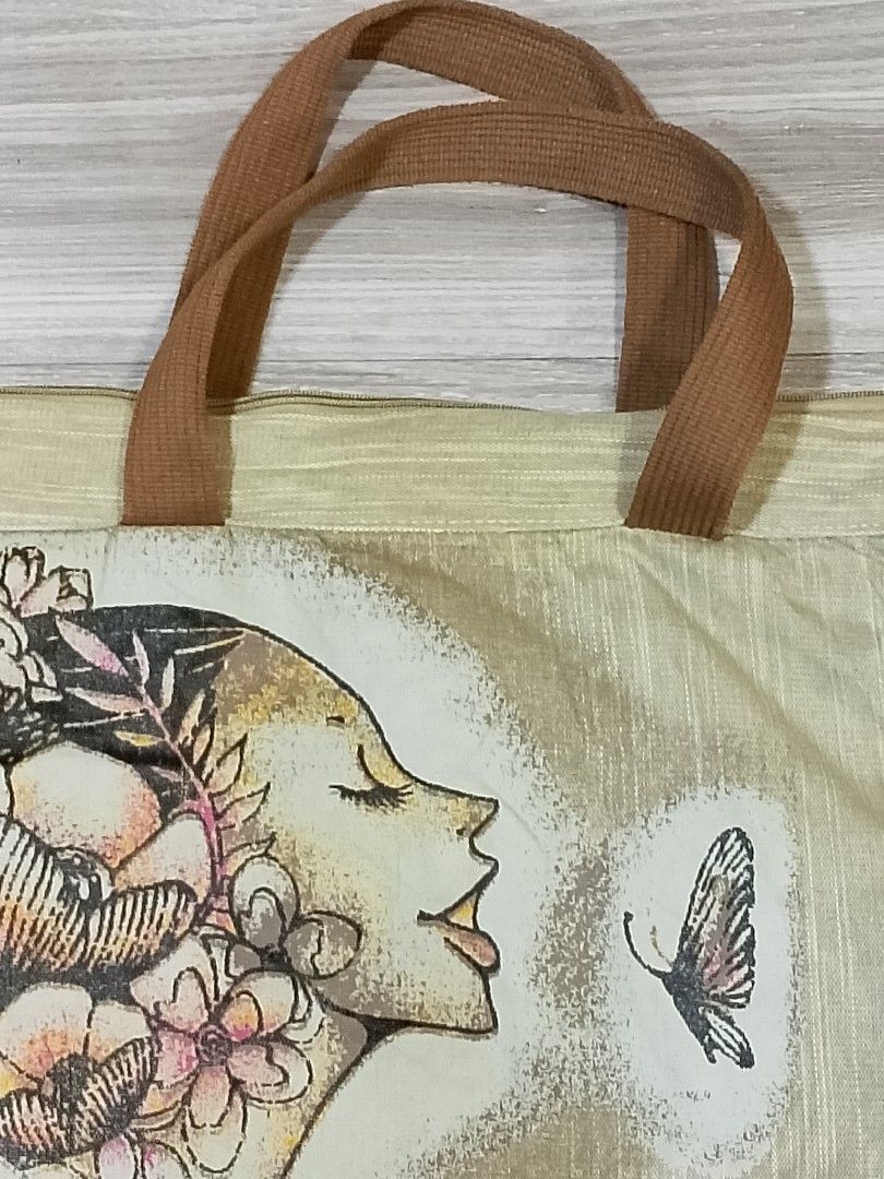 New Thai Style Canvas Tote Bag (Category: Tote Bags) located in Caloocan City. Submitted by pvaliao (Listing ID 1462358624, Image 3). Description: New Thai Style Canvas Tote Bag Fabric: Canvas plain woven cotton fabric Size: 19 inches × 15 INCHES Pre owned Price: 150 pesos Buy it now!.