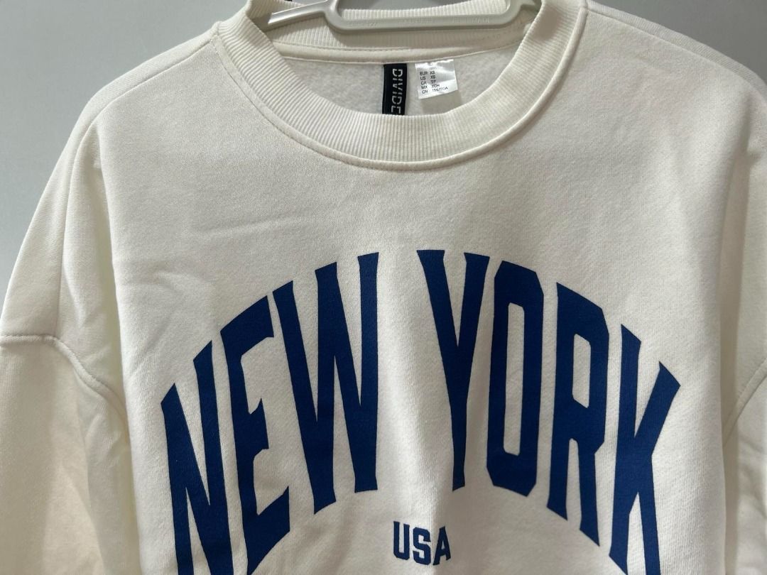 New York USA Sweatshirt (Category: Coats, Jackets and Outerwear) located in Pasig City. Submitted by ladyleslieisletavelarde4902 (Listing ID 1462329287, Image 2). Description: Brand: H&M - New York USA Sweatshirt Size: XS to S Excellent preloved condition MOP: Gcash / Bank Transfer Delivery: SF shouldered by buyer .