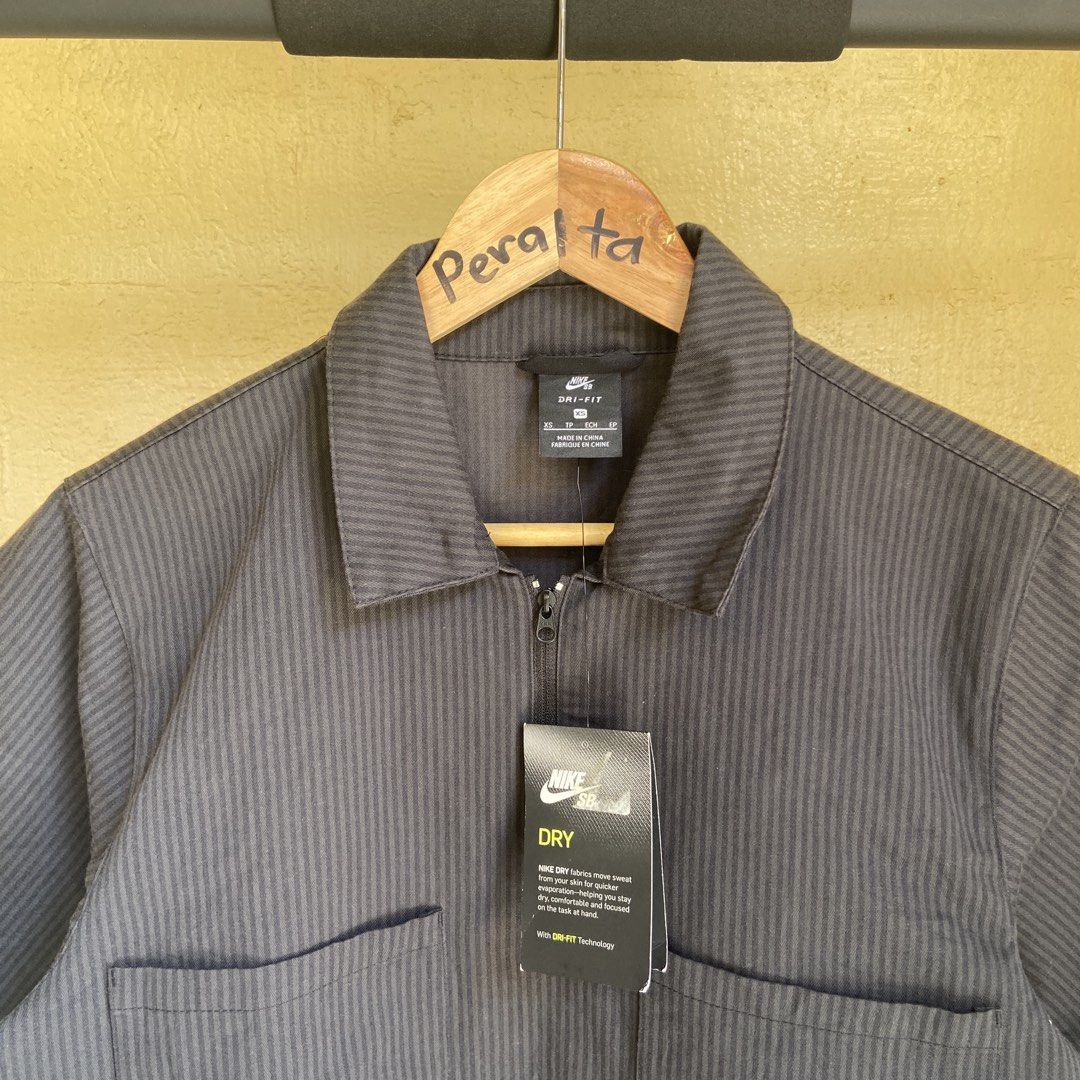 Nike (Category: Tshirts & Polo Shirts ) located in Naga. Submitted by francisgab70672 (Listing ID 1462290506, Image 3). Description: Nike polo Brand new No issue Size XS .