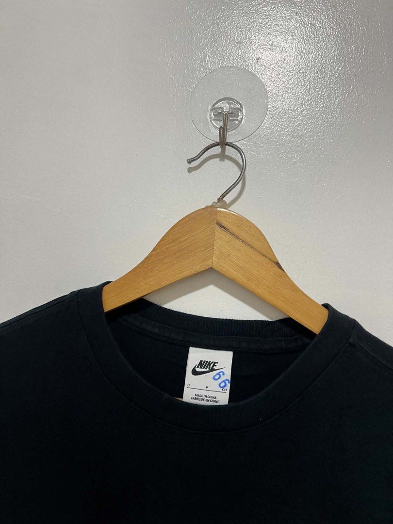 Nike (Category: Shirts) located in Oroquieta. Submitted by zjstg (Listing ID 1462379931, Image 3). Description: Nike Small W: 17 L: 27 Excellent/No issue 250+sf.