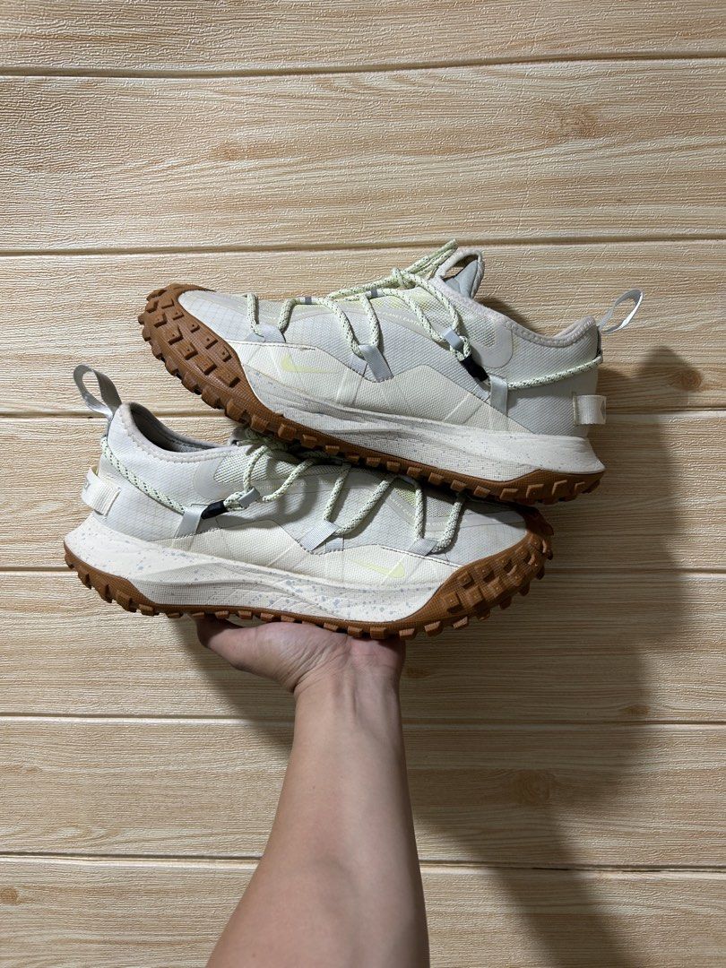 Nike ACG Mountain Fly Low GTX SE (Category: Sneakers) located in Butuan. Submitted by selected.kicks (Listing ID 1462329517, Image 3). Description: Nike ACG MOUNTAIN FLY GTX SE Size 11 | 45 | 28 cm - used pair, no box. - authentic 💯 - excellent condition.