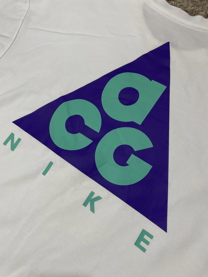 nike ACG tee (Category: Tshirts & Polo Shirts ) located in Las Pinas. Submitted by moncaz2461827 (Listing ID 1462379711, Image 2). Description: N! KE ACG longshirt tee Size medium on tag Dimes 22.5x33 Excellent condition Color rate 9.8/10 No issue .
