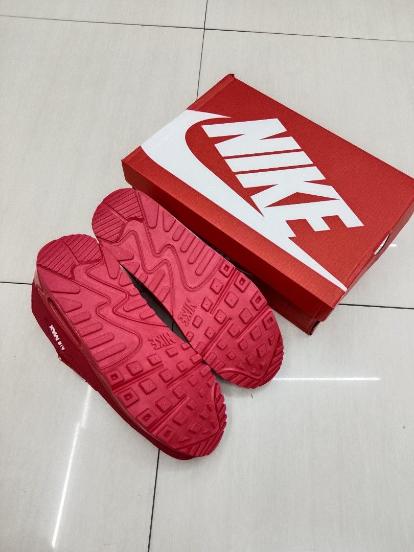 Nike Airmax 90 "University Red"🌹🍒🍅 (Category: Sneakers) located in Manila. Submitted by josier_181 (Listing ID 1462435881, Image 3). Description: Available now Ma'am/Sir Pm for more details Your order via lalamove COD or GCASH payment. Kung anong nasa post ko po yun po mismo ang dadating na item sa inyo 💯 Good quality and condition Thank you and God bless Womens Size Guide 5US - 36 EU/FR - 22CM 6US - 37 EU/FR - 23CM 6.5US - 37.5 EU/FR - 23.5C