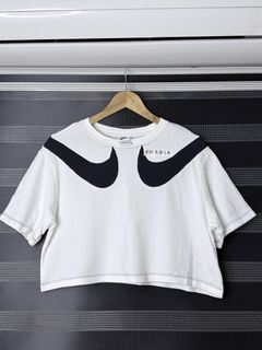 (Category: ) located in . Submitted by nicolaiscloset (Listing ID 1462424451, Image 1). Description: .