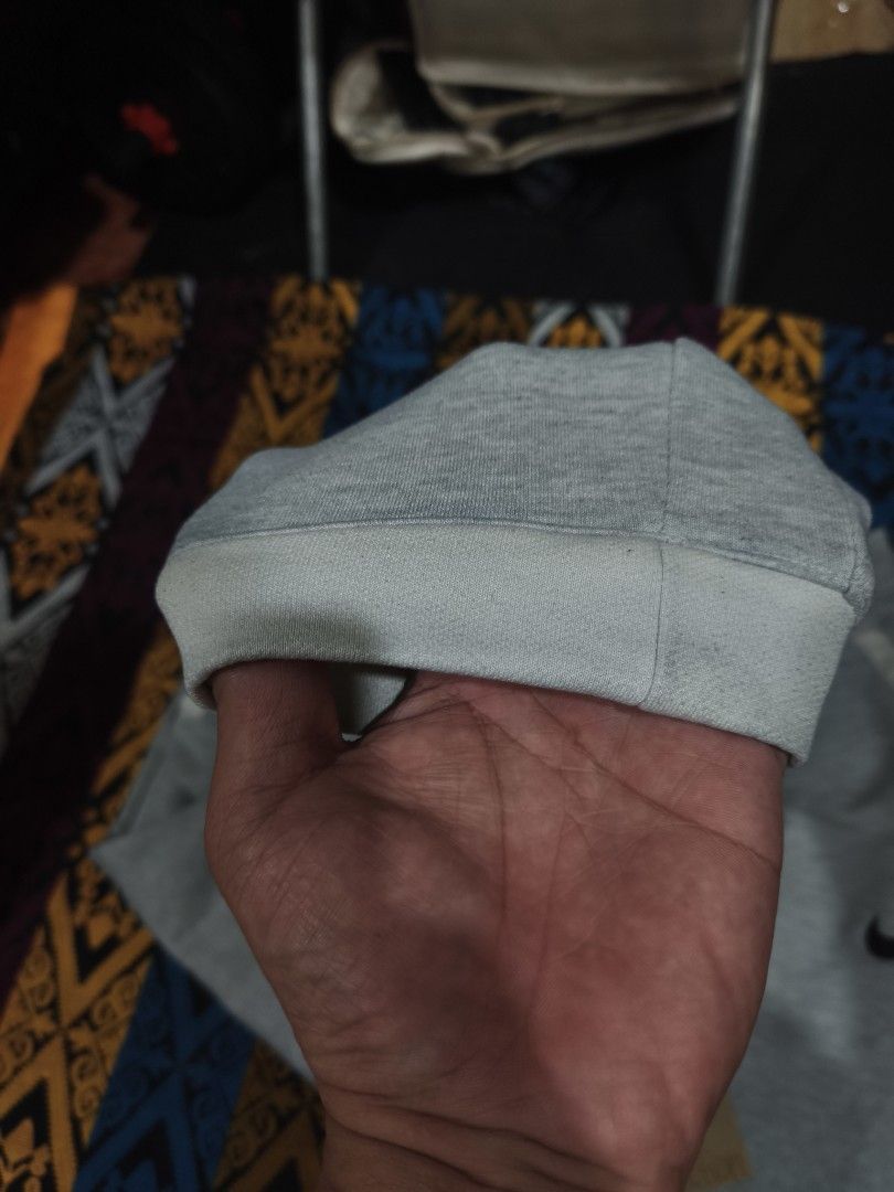 Nike Dri-Fit Grey Sweatpants XL (Category: Joggers) located in Pasig City. Submitted by althentic.ph (Listing ID 1462274815, Image 3). Description: 350 + JNT SF *Original NIKE Jogger For Men With Side Pockets Size XL on tag Actual Measurements: Waist - 36"-38" Length - 39" Knee - 10" Leg Opening - 6" Very Good Thrifted Condition 9/10 Normal sign of usage ✔Tags are available upon request, can be sent thru PM ✔fix price ✔payment first policy thru g