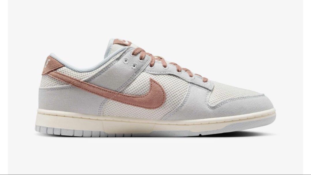 Nike Dunk Low Retro SE (Category: Sneakers) located in Quezon City. Submitted by jaretlopez (Listing ID 1462417937, Image 2). Description: Nike Dunk Low Retro SE - ₱3,000 - Size 10 US - BNDS - With box and extra laces - Got it from Nike App - RFS: Decluttering Mode of Payment: - GCash - Bank Transfer Delivery: - Lalamove - J&T .