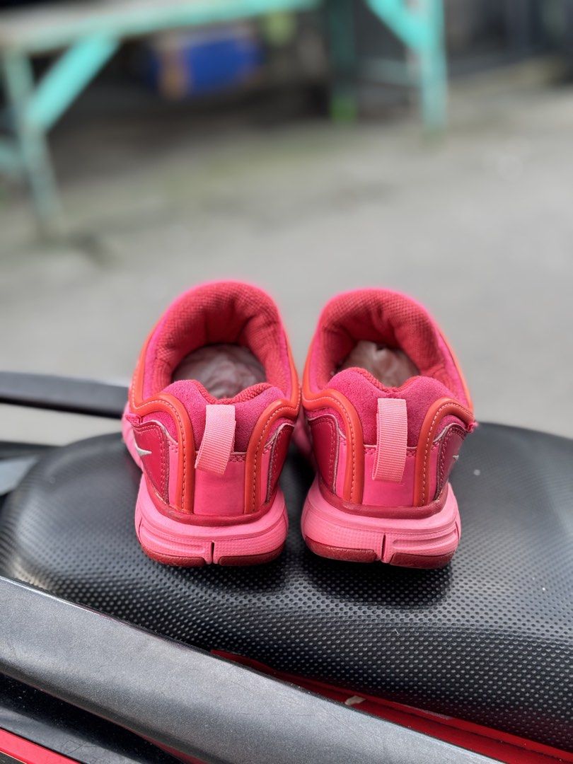 Nike Dynamo Maroon Toddler (Category: Babies & Kids Fashion) located in San Fernando. Submitted by kickslocker (Listing ID 1462351657, Image 3). Description: - Nike Dynamo Toddler Shoes - Size: 1Y (32 EUR / 20CM) - Color: Vibrant Maroon with Pink Accents - Condition: Very Good - Features: Easy Slip-On Style - Ideal for: Everyday Wear & Play.