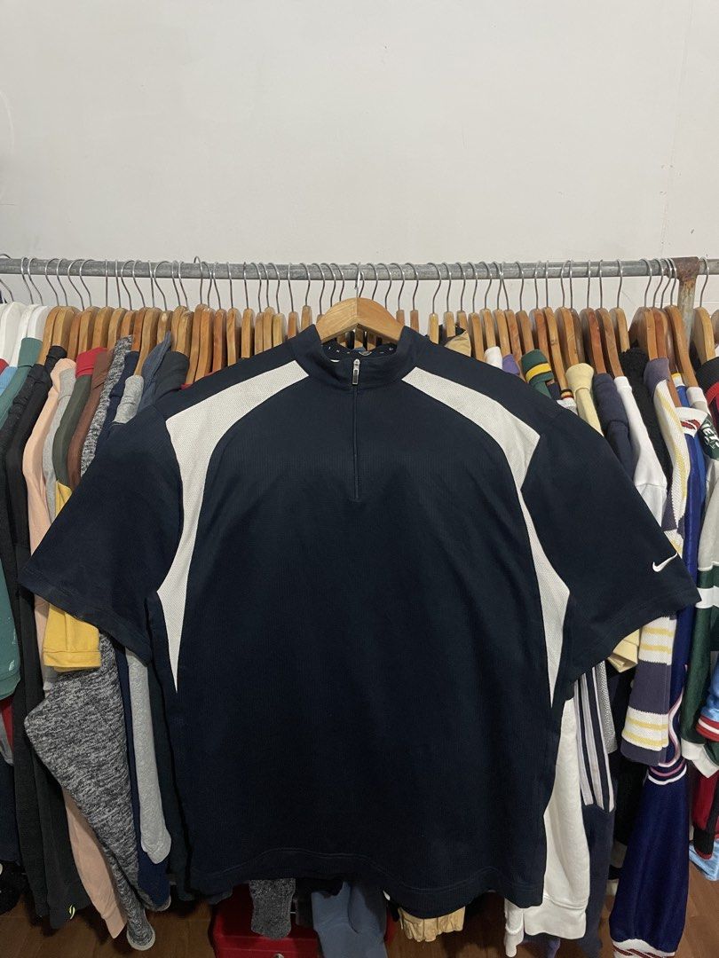 Nike Golf halfzip short sleeve (Category: Activewear) located in Dasmarinas. Submitted by spoon_thrift_south (Listing ID 1462389184, Image 1). Description: 23x29 medium to large excellent needwash only.