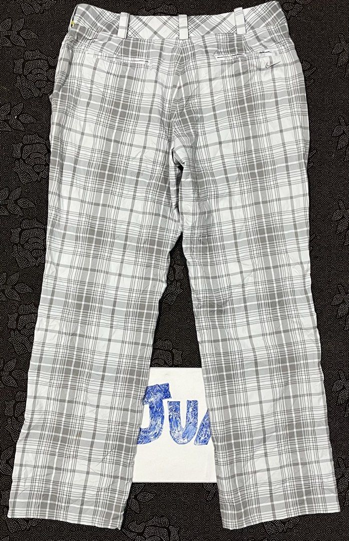Nike Golf pants (Category: Trousers) located in Silay City. Submitted by princejohn19700 (Listing ID 1462411272, Image 2). Description: Waist 32-33 Length 38.