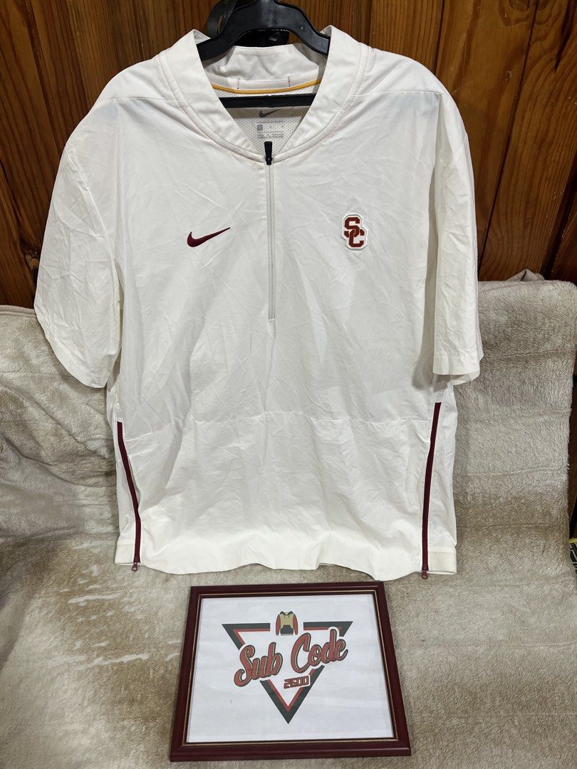 Nike Half Zip Shirt (Category: Tshirts & Polo Shirts ) located in Baguio. Submitted by subcode_2600 (Listing ID 1462414738, Image 1). Description: Other details included in the pictures Do not hesitate to message us for questions. Thank you! .