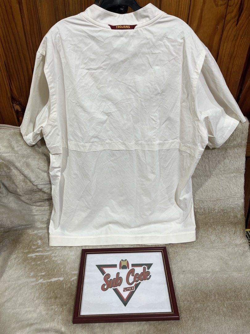 Nike Half Zip Shirt (Category: Tshirts & Polo Shirts ) located in Baguio. Submitted by subcode_2600 (Listing ID 1462414738, Image 2). Description: Other details included in the pictures Do not hesitate to message us for questions. Thank you! .