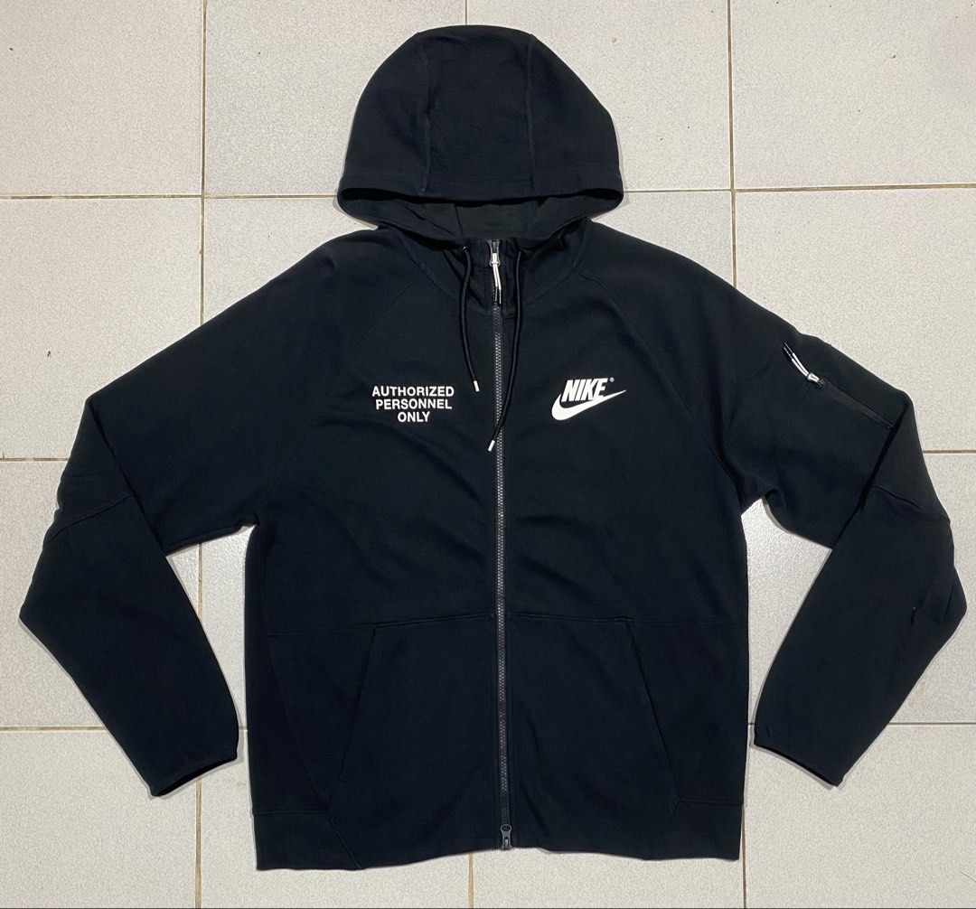 Nike Hoodie (Category: Coats, Jackets and Outerwear) located in Mandaue City. Submitted by MJ_80 (Listing ID 1462342624, Image 1). Description: Nike Authorized Personnel Only Hoodie Size XL Dimes: 23 X 28 See photos for measurements Color rate & Condition: 9.9/10 Price: 1,450.
