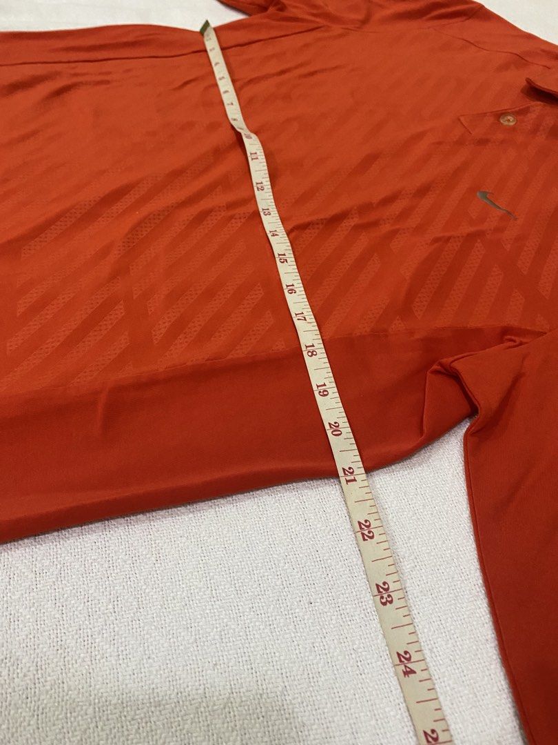 Nike infrared polo long’s sleeve (Category: Activewear) located in Morong. Submitted by aa.vinmy (Listing ID 1462333629, Image 3). Description: Nike infrared Golf polo Like new No stains or damage Color may vary due to lighting Delivery via jnt Meet up Morong Bataan or Olongapo city Pm for more details .