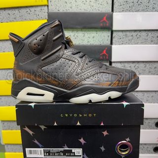 (Category: ) located in . Submitted by pickplanet_sneaker_shirt (Listing ID 1462266431, Image 1). Description: .