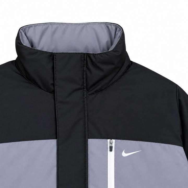 Nike Light Puffer Jacket (Packable Hood) (Category: Coats, Jackets and Outerwear) located in Taguig. Submitted by soyity (Listing ID 1462289923, Image 3). Description: Size XL 24.5 Inches Width 30 Inches Length No Flaws 1500 DISCLAIMER: We are not affiliated, associated, authorized, endorsed by, or in any way officially connected with the brands featured in this post. All brand names, logos, and trademarks are property of their respective owners.