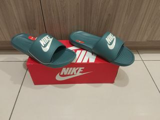 (Category: ) located in . Submitted by shoesman90 (Listing ID 1462389327, Image 1). Description: .