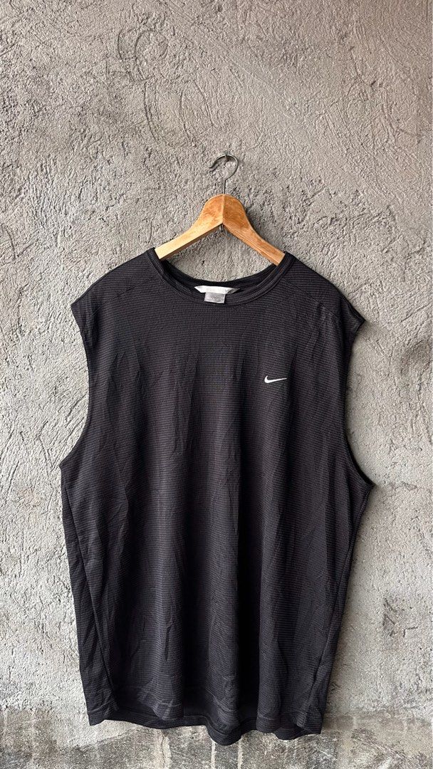 Nike Mens Mesh Tank Top (Category: Activewear) located in Cabuyao City. Submitted by kisyana (Listing ID 1462407864, Image 1). Description: .