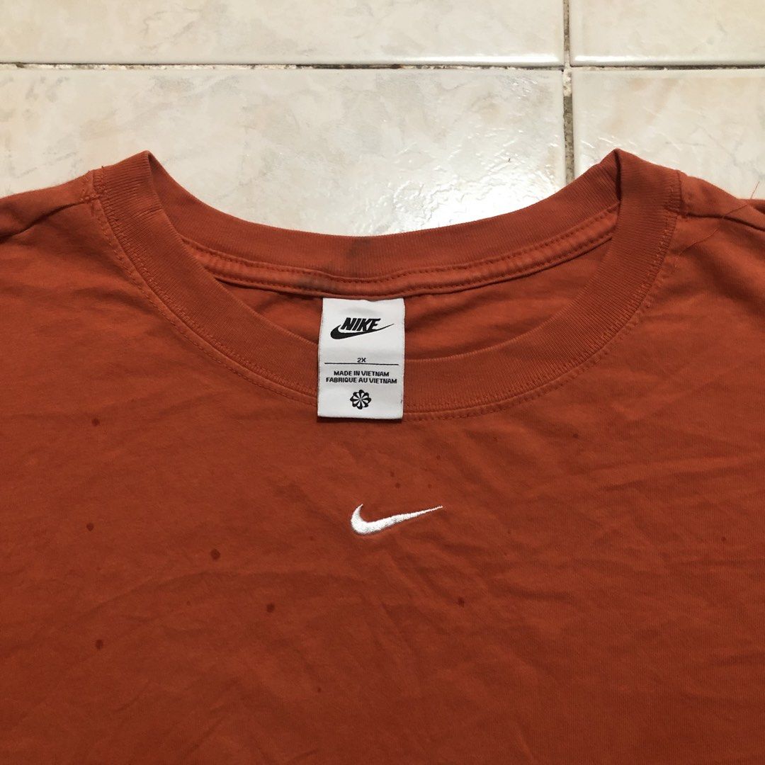 NIKE MID SWOOSH (Category: Tshirts & Polo Shirts ) located in Manila. Submitted by momosshix2001 (Listing ID 1462289599, Image 2). Description: NIKE MID SWOOSH SIZE:XL(28/28) No issue 350 shipped.