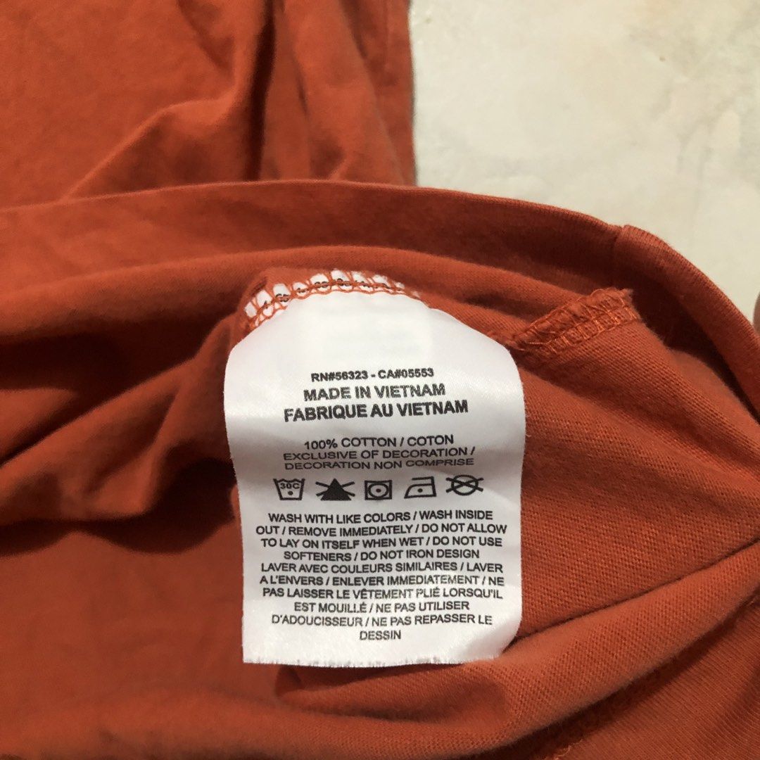 NIKE MID SWOOSH (Category: Tshirts & Polo Shirts ) located in Manila. Submitted by momosshix2001 (Listing ID 1462289599, Image 3). Description: NIKE MID SWOOSH SIZE:XL(28/28) No issue 350 shipped.
