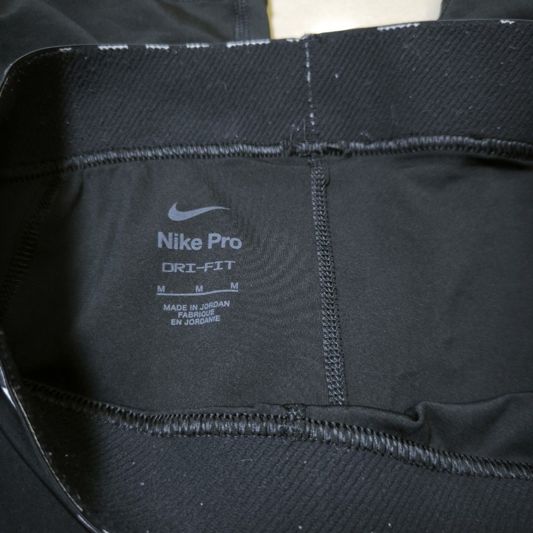 Nike Pro Cycling Shorts Medium (Category: Activewear) located in Guimba. Submitted by naztystuff (Listing ID 1462309902, Image 3). Description: size medium good condition No issue.