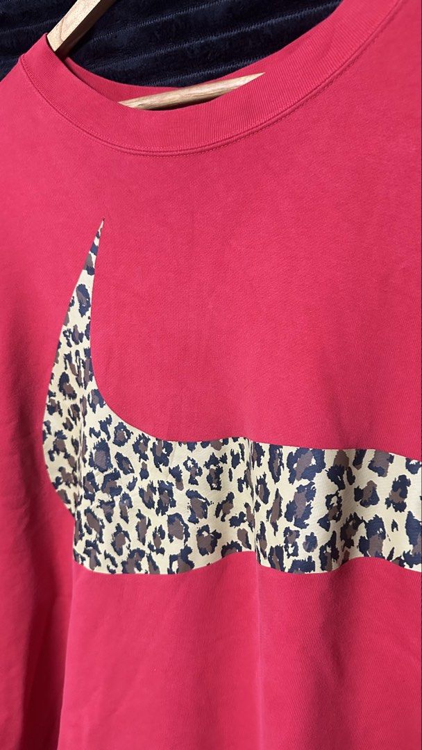 Nike Red Leopard Swoosh Crewneck Sweatshirt (Category: Coats, Jackets and Outerwear) located in Taguig. Submitted by thriftboy23 (Listing ID 1462333411, Image 2). Description: Excellent Condition Color rate: 10/10 Flawless Size XL Width: 25.5 Length: 27.