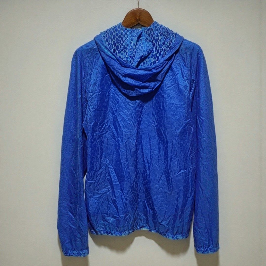 Nike Running Jacket (Category: Coats, Jackets and Outerwear) located in Quezon City. Submitted by willfiresafety (Listing ID 1462271409, Image 2). Description: small to medium.